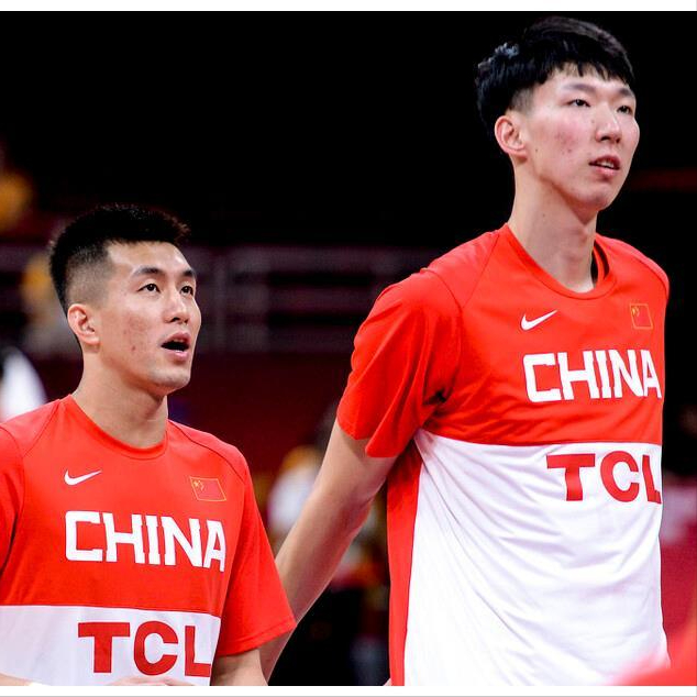 爱游戏中国-意大利杯今晨走向成谜;山东男篮篮板制胜;目标明确;资深球员宣示担当